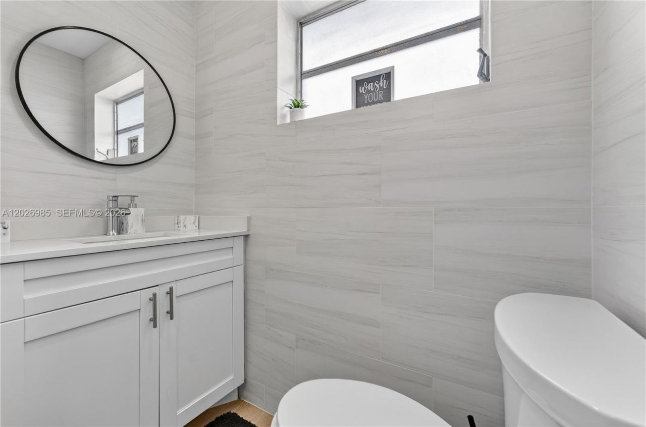 825 SW 14th St , Unit 827, Fort Lauderdale, FL 33315 Photo