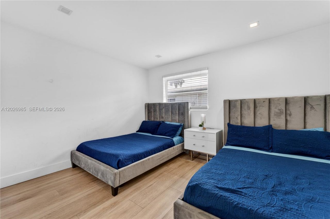 825 SW 14th St , Unit 827, Fort Lauderdale, FL 33315 Photo