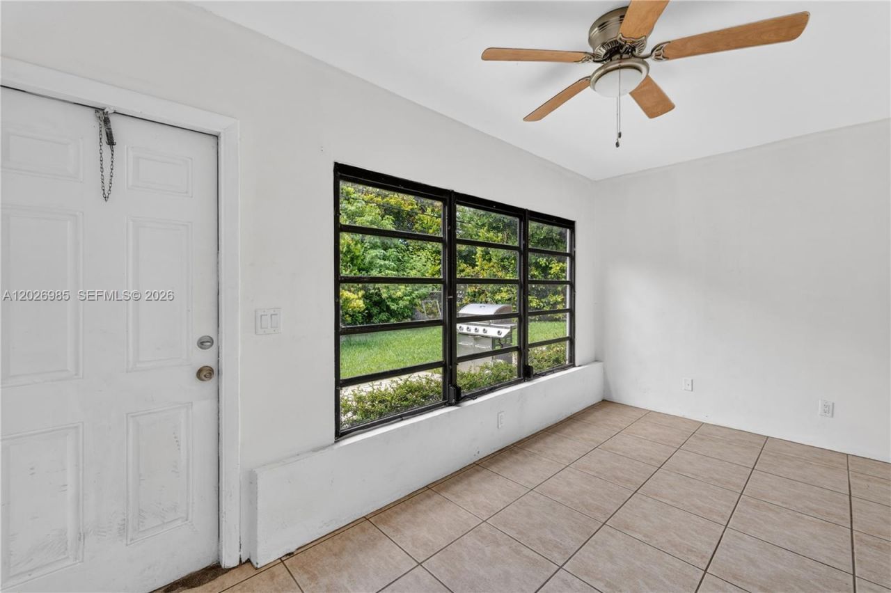 825 SW 14th St , Unit 827, Fort Lauderdale, FL 33315 Photo
