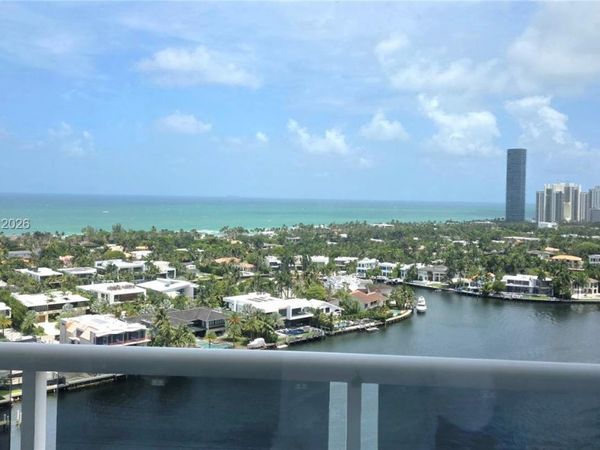 20515 E Country Club Dr , Unit 2146, Aventura, FL 33180