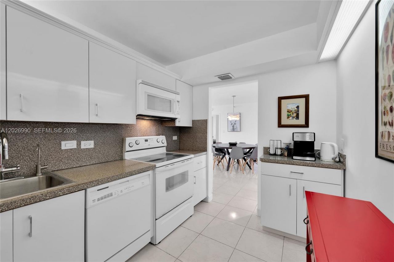 20515 E Country Club Dr, Unit 2146, Aventura, FL 33180 Photo