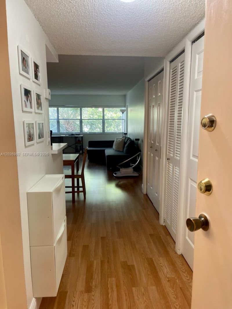 301 Racquet Club Rd , Unit 305, Weston, FL 33326 Photo