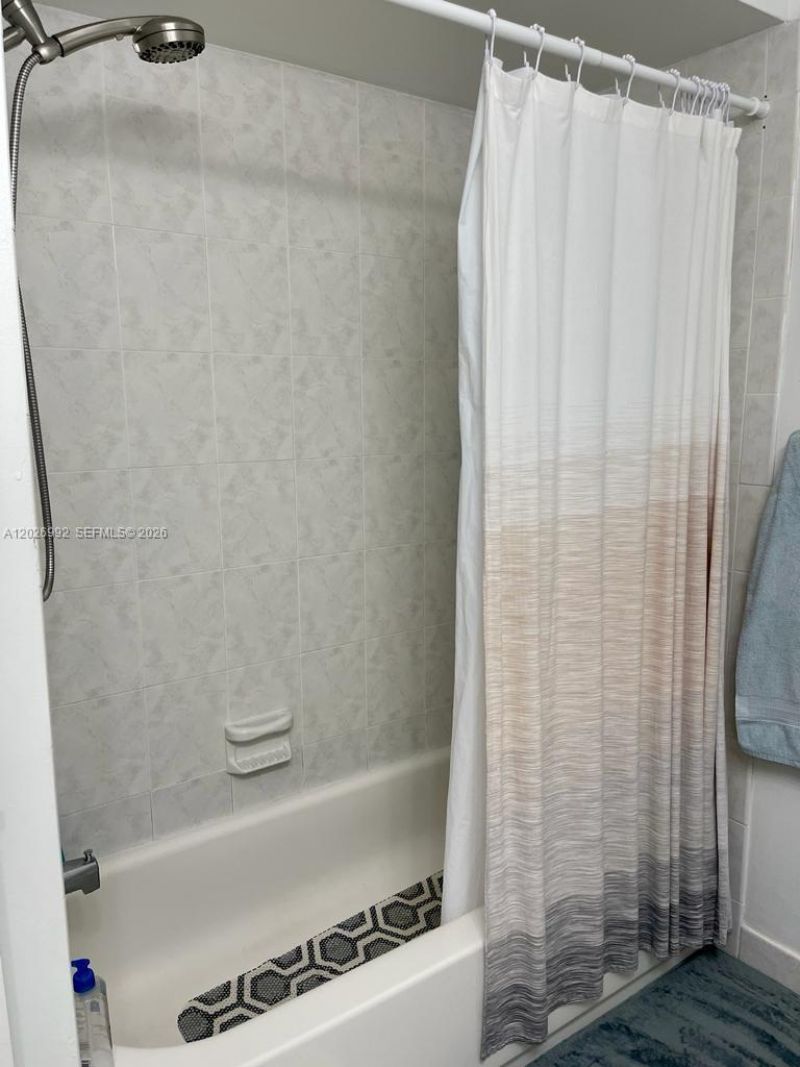 301 Racquet Club Rd , Unit 305, Weston, FL 33326 Photo
