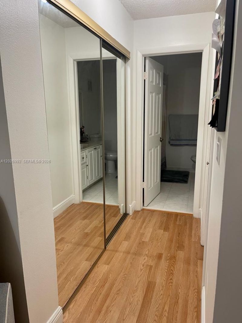 301 Racquet Club Rd , Unit 305, Weston, FL 33326 Photo