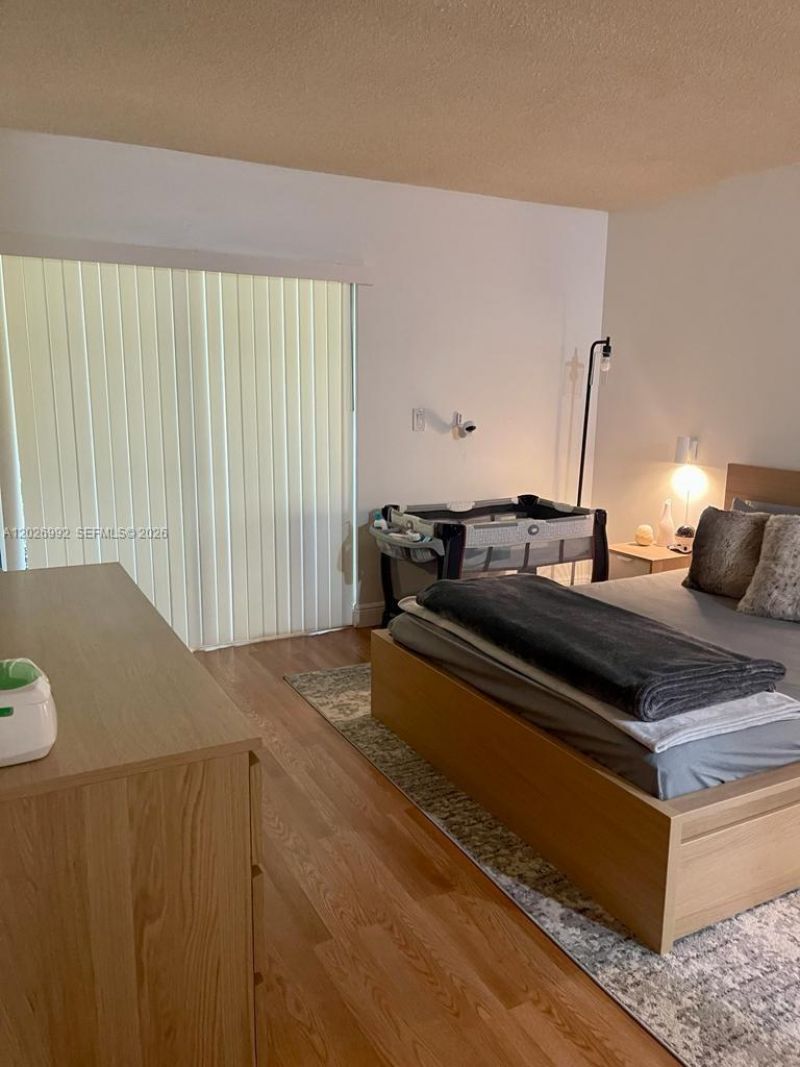 301 Racquet Club Rd , Unit 305, Weston, FL 33326 Photo