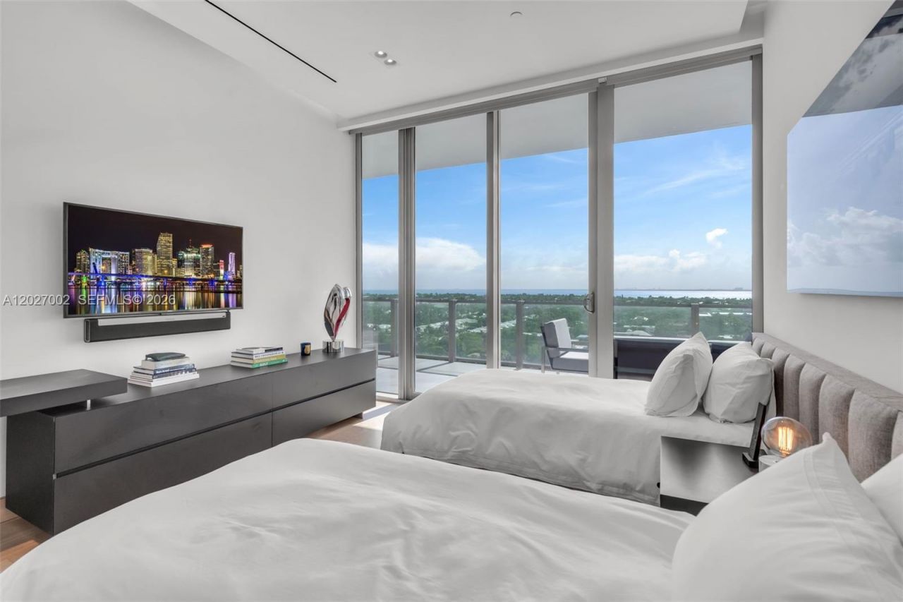 350 Ocean Dr , Unit LPH2N, Key Biscayne, FL 33149 Photo