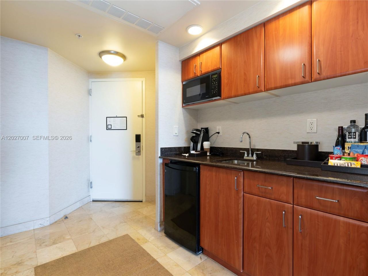 18001 Collins Ave , Unit 1506, Sunny Isles Beach, FL 33160 Photo