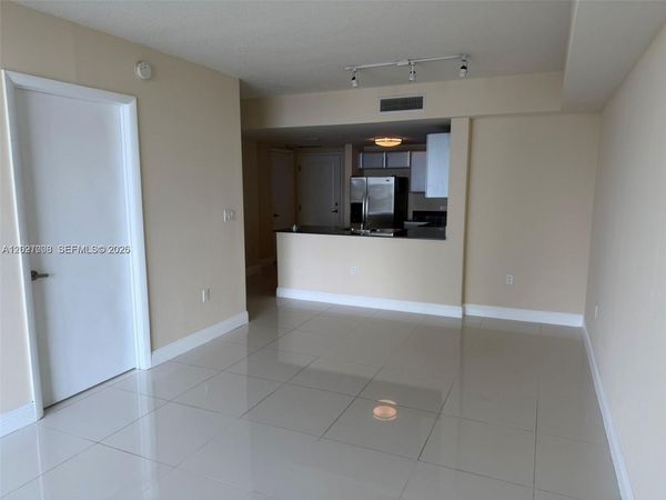1871 NW S River Dr , Unit 1104, Miami, FL 33125