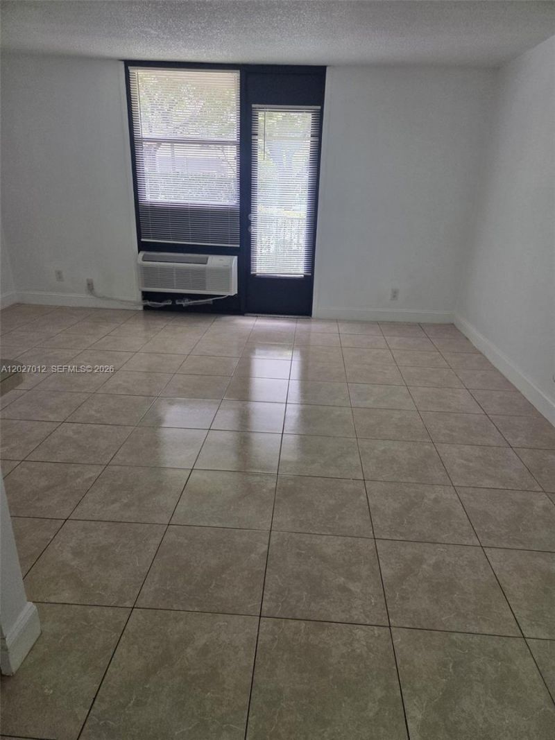 2771 Riverside Dr, Unit 102-A, Coral Springs, FL 33065 Photo
