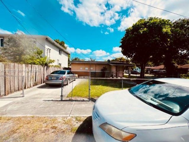 1896 NW 64th St, Unit 1, Miami, FL 33147 Photo