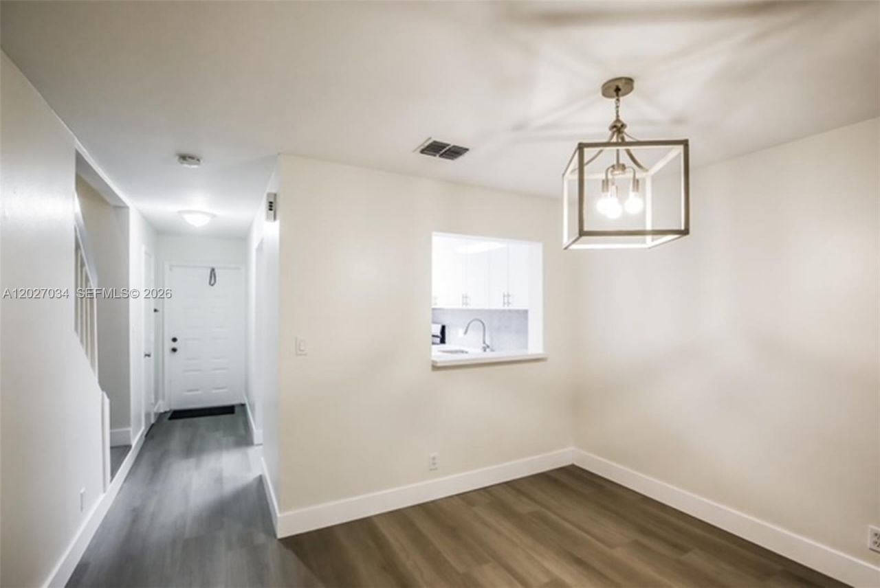 9732 NW 15th St , Unit 306, Pembroke Pines, FL 33024 Photo