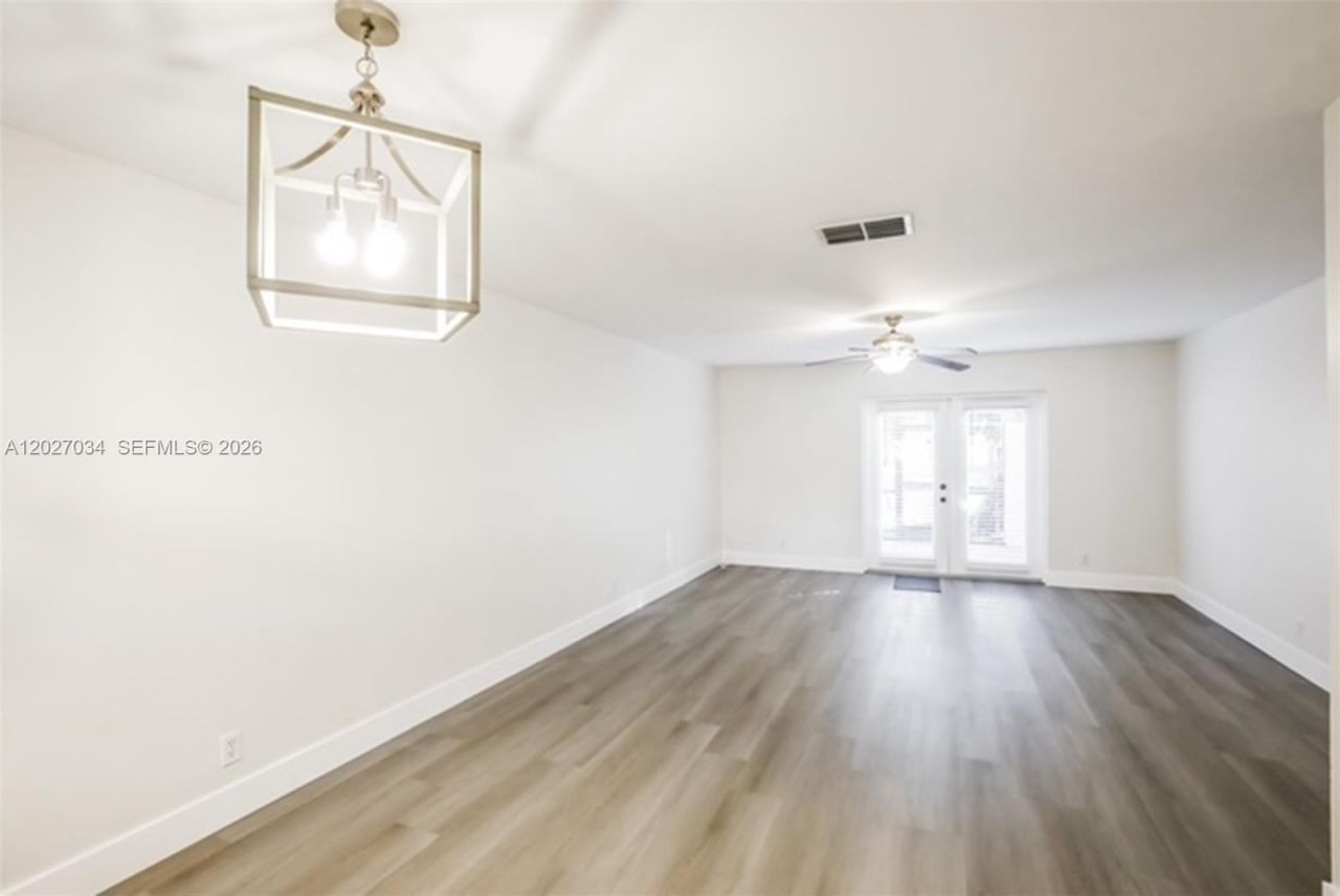 9732 NW 15th St , Unit 306, Pembroke Pines, FL 33024 Photo