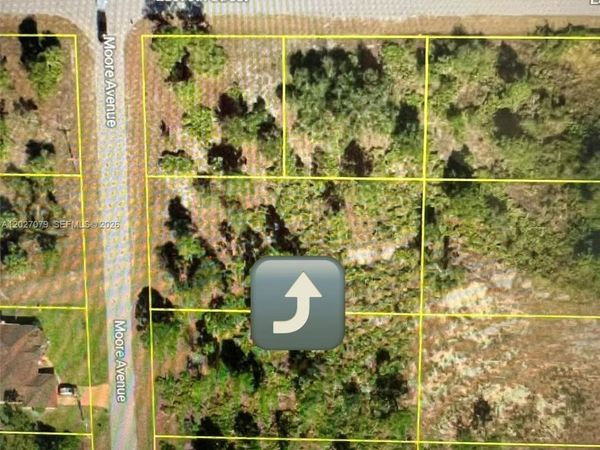 520 Moore ave, Lehigh Acres, FL 33972