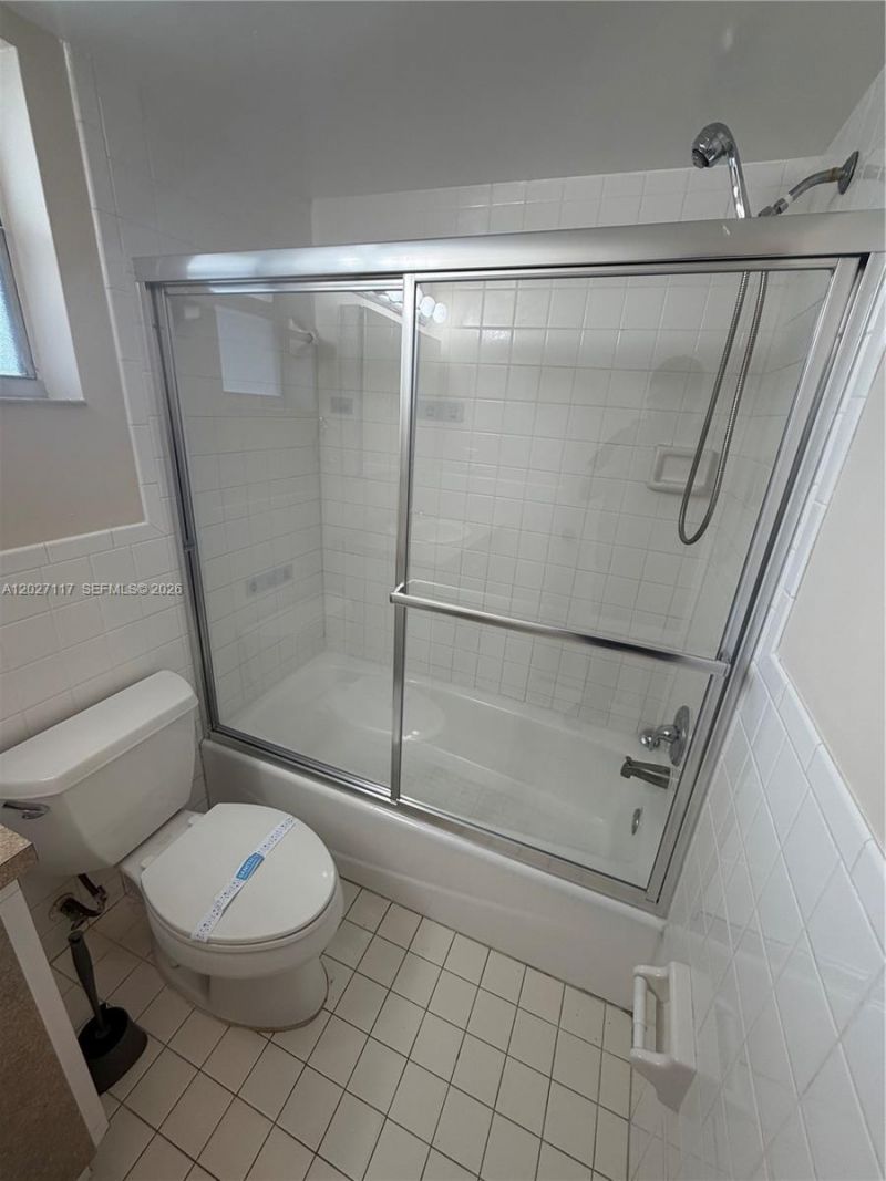 220 SW 9th Ave, Unit 219, Hallandale Beach, FL 33009 Photo