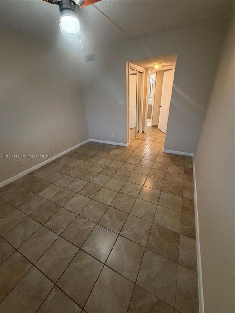 220 SW 9th Ave, Unit 219, Hallandale Beach, FL 33009 Photo