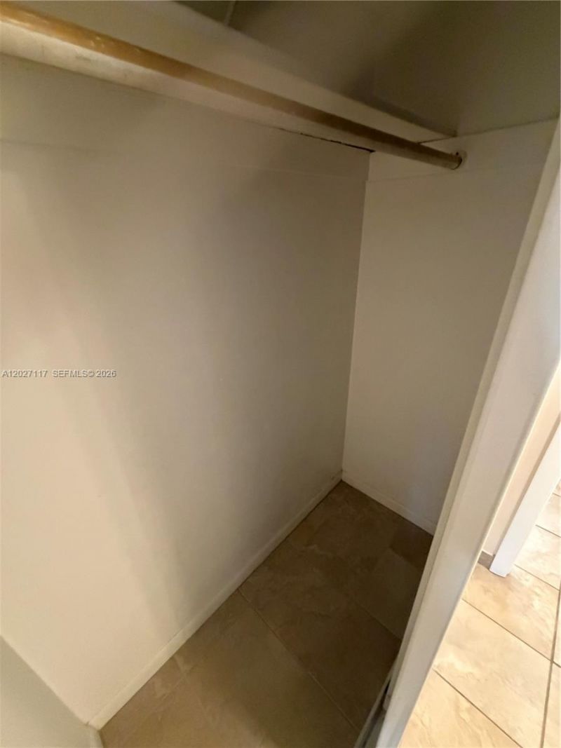 220 SW 9th Ave, Unit 219, Hallandale Beach, FL 33009 Photo