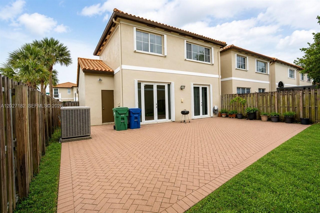 14372 NW 83rd Ave , Miami Lakes, FL 33016 Photo