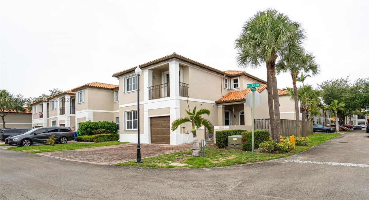 14372 NW 83rd Ave , Miami Lakes, FL 33016 Photo