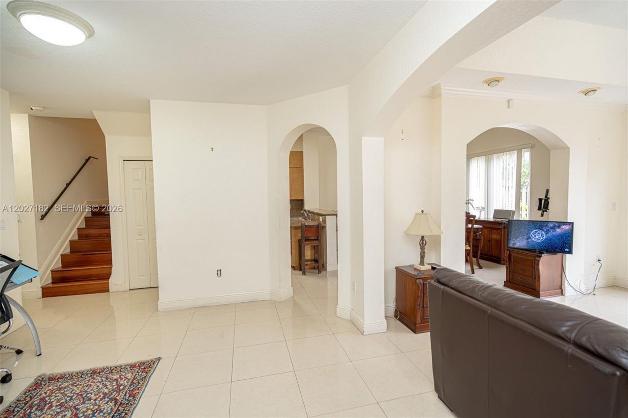 14372 NW 83rd Ave , Miami Lakes, FL 33016 Photo