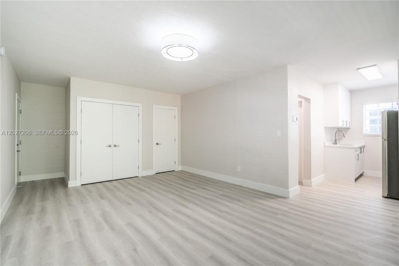 2416 Flamingo Dr , Unit 7, Miami Beach, FL 33140 Photo