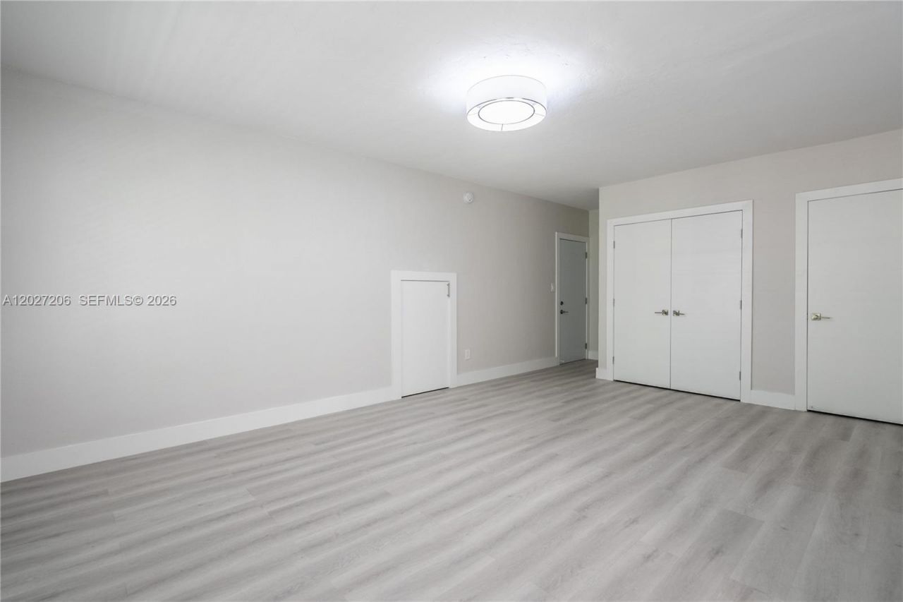 2416 Flamingo Dr , Unit 7, Miami Beach, FL 33140 Photo