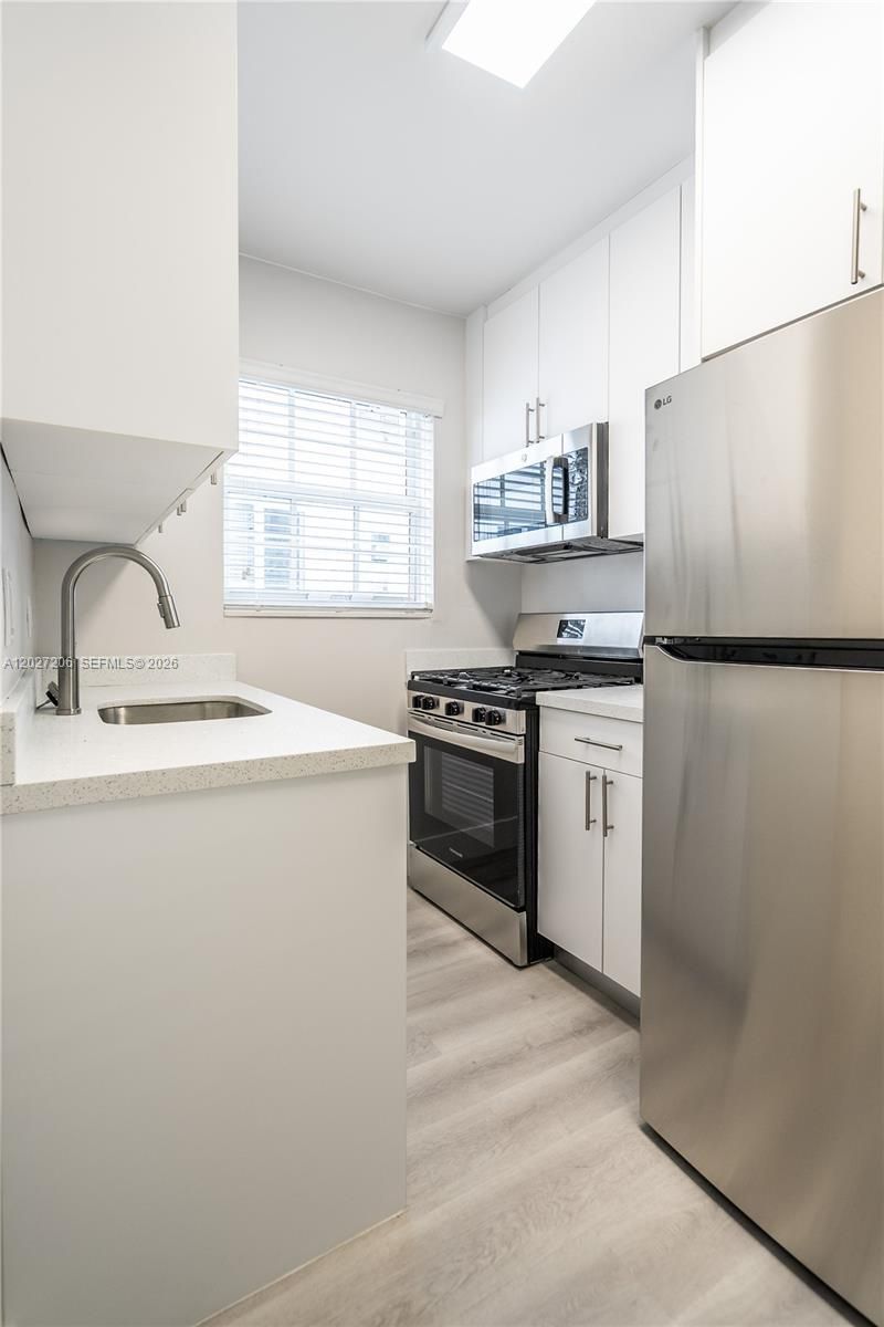 2416 Flamingo Dr , Unit 7, Miami Beach, FL 33140 Photo