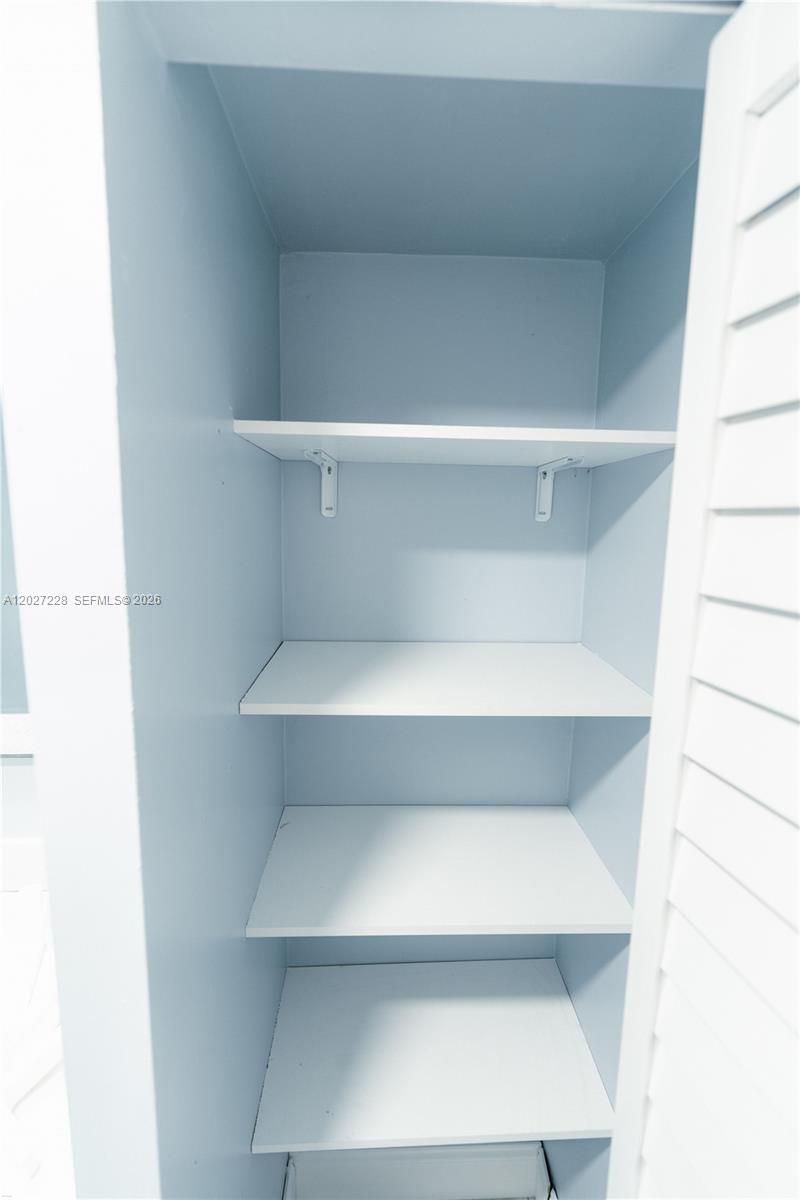 19200 NE 25th Ave, Unit 322C, Miami, FL 33180 Photo