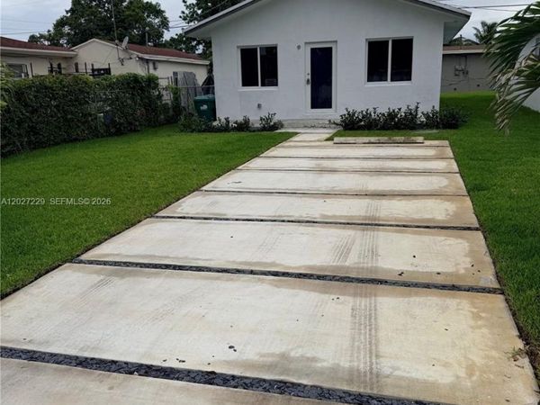 1185 NW 100th St , Unit 1185, Miami, FL 33150