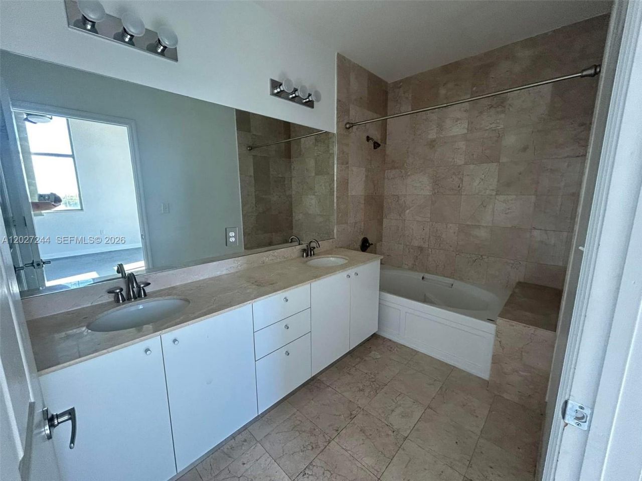 2100 Van Buren St , Unit 506, Hollywood, FL 33020 Photo