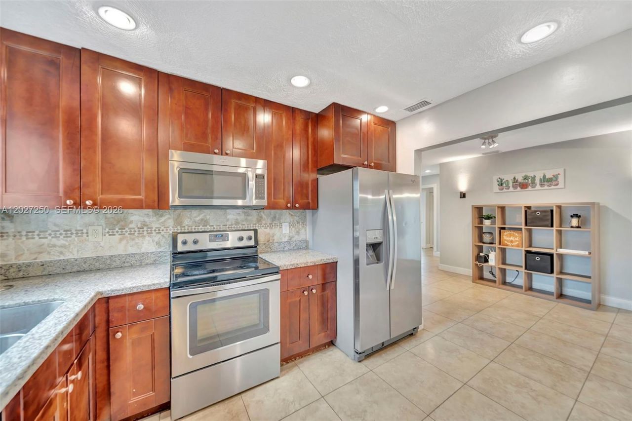 1501 SW 35th Ter, Fort Lauderdale, FL 33312 Photo