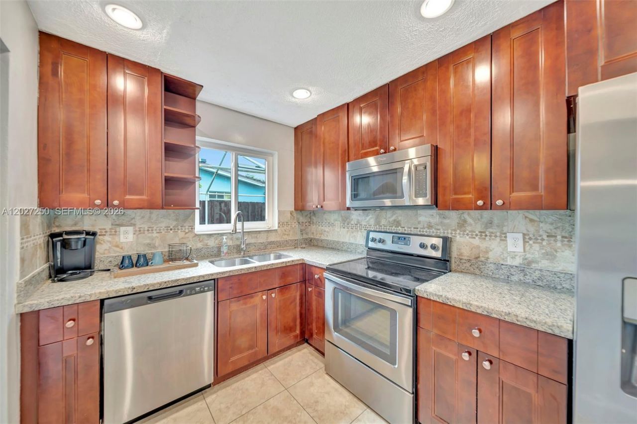 1501 SW 35th Ter, Fort Lauderdale, FL 33312 Photo