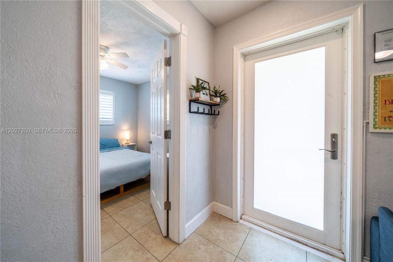 1501 SW 35th Ter, Fort Lauderdale, FL 33312 Photo