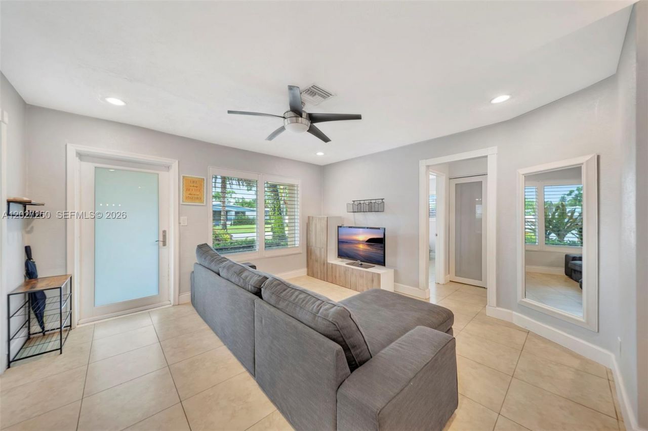 1501 SW 35th Ter, Fort Lauderdale, FL 33312 Photo