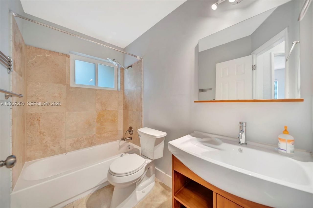 1501 SW 35th Ter, Fort Lauderdale, FL 33312 Photo
