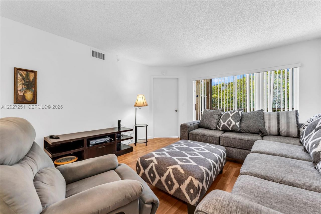 9511 Weldon Cir , Unit G308, Tamarac, FL 33321 Photo