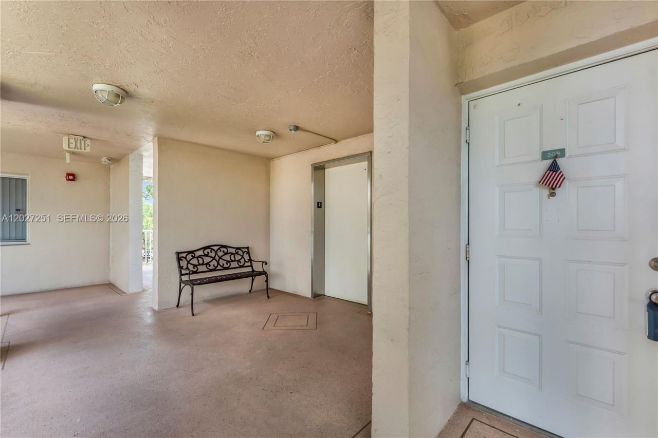 9511 Weldon Cir, Unit G308, Tamarac, FL 33321 Photo