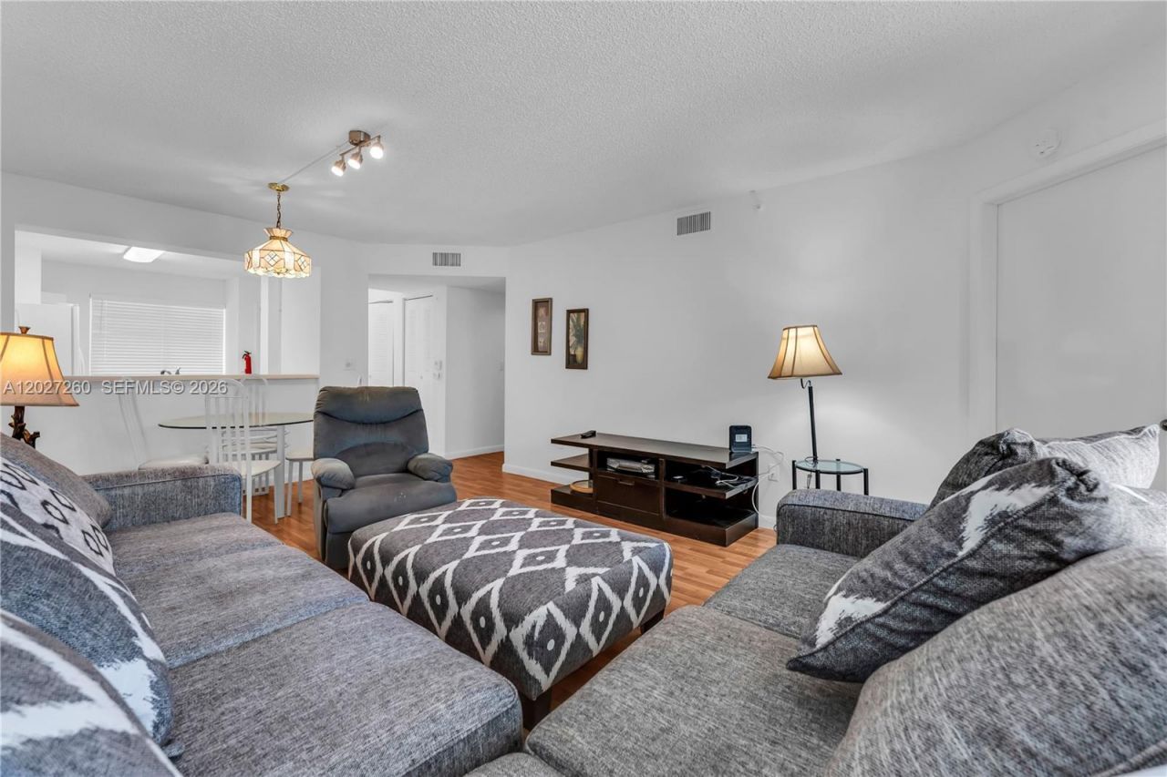 9511 Weldon Cir , Unit G308, Tamarac, FL 33321 Photo