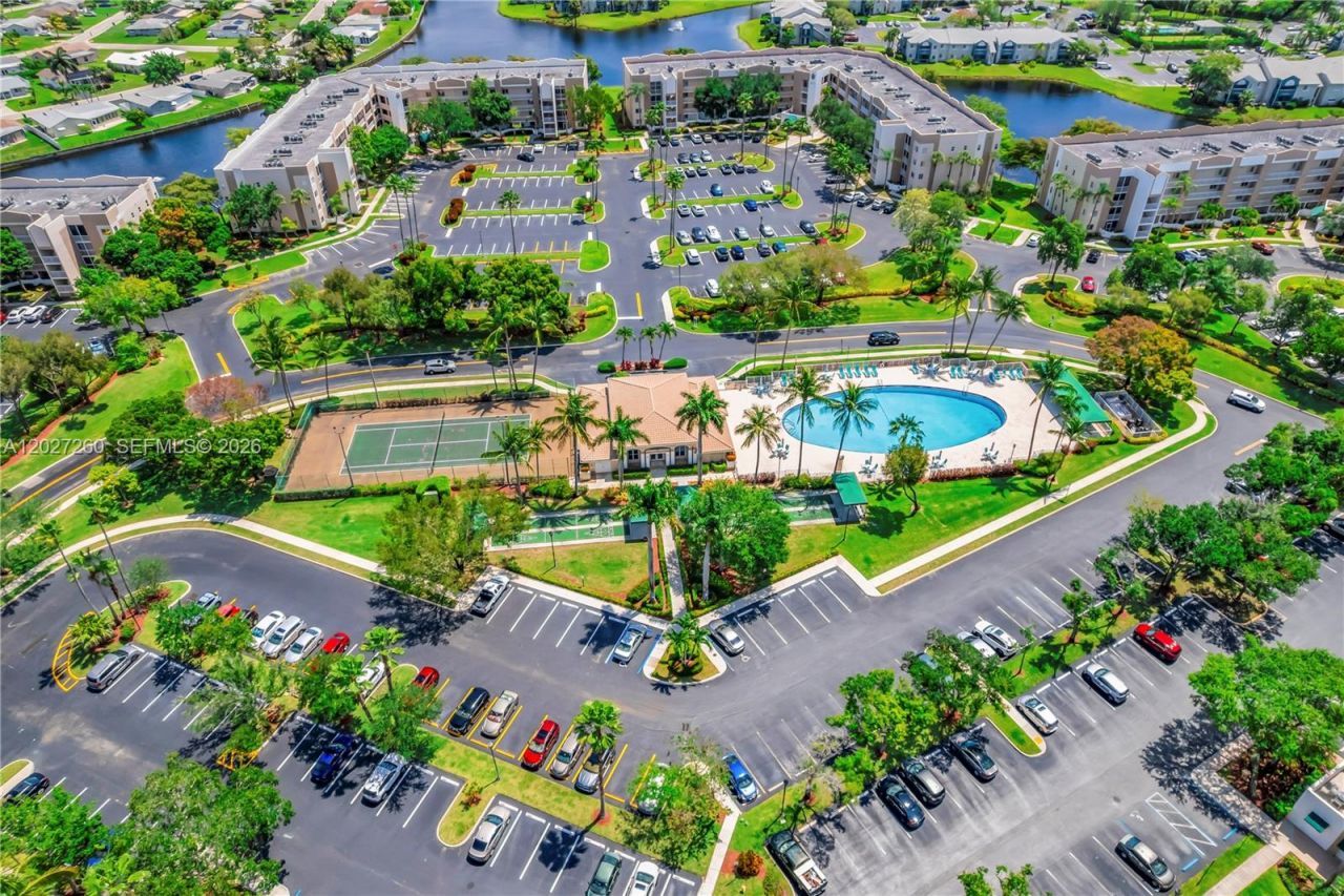 9511 Weldon Cir , Unit G308, Tamarac, FL 33321 Photo