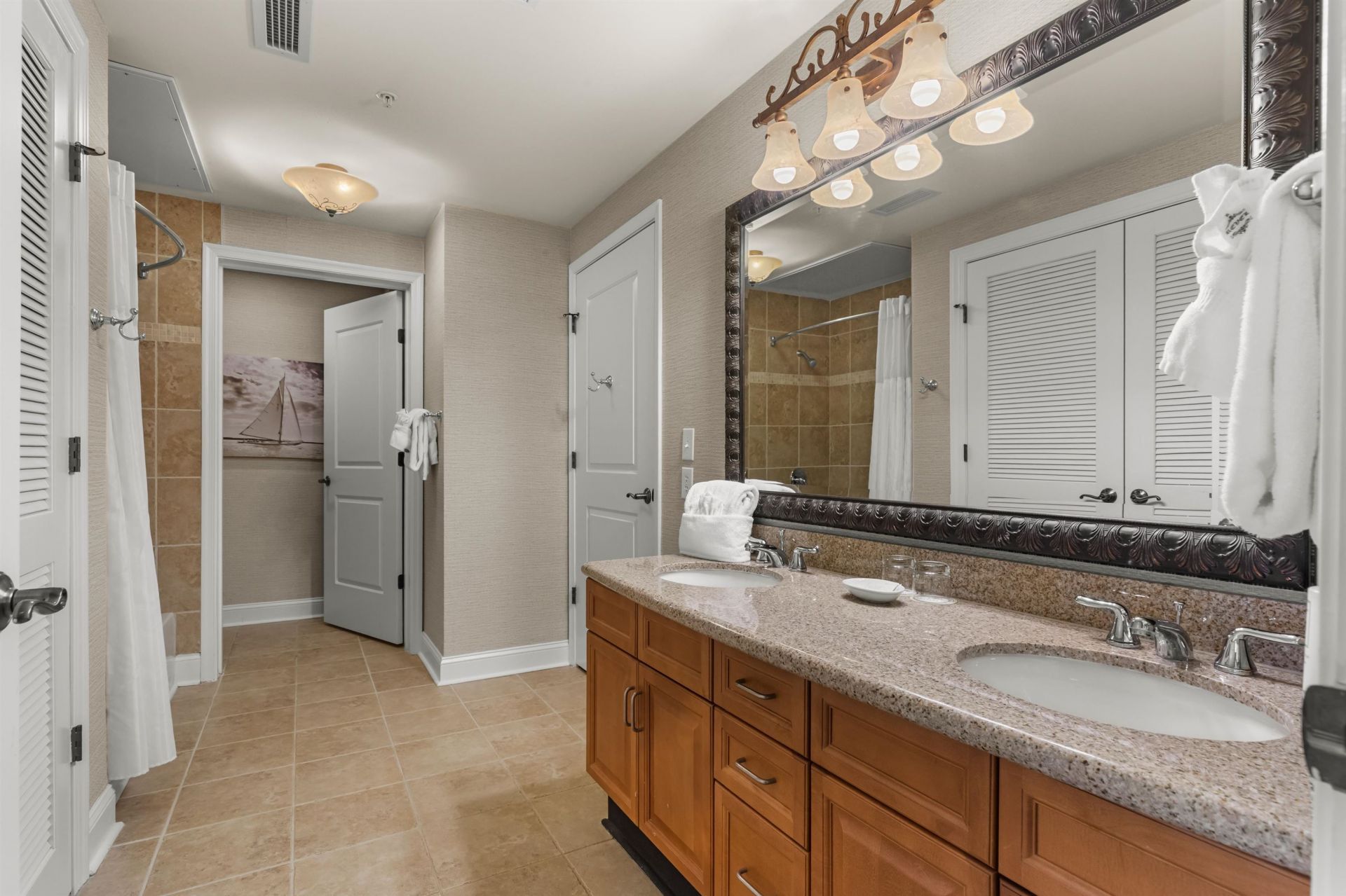 8121 Amalfi Pl.  Photo 15