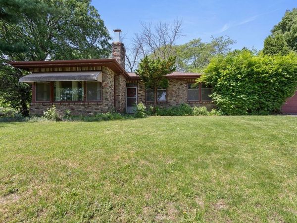 1895 Fairview Avenue N, Falcon Heights, MN 55113