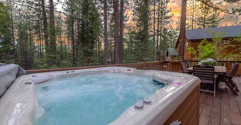 13316 Muhlebach Way, Truckee, CA 96161 Photo