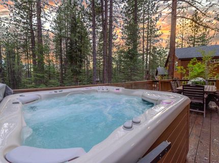 13316 Muhlebach Way, Truckee, CA 96161 Photo