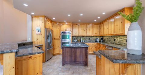 13316 Muhlebach Way, Truckee, CA 96161 Photo