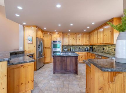 13316 Muhlebach Way, Truckee, CA 96161 Photo