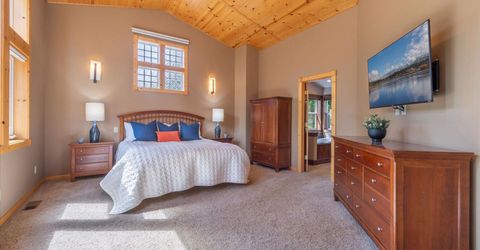13316 Muhlebach Way, Truckee, CA 96161 Photo