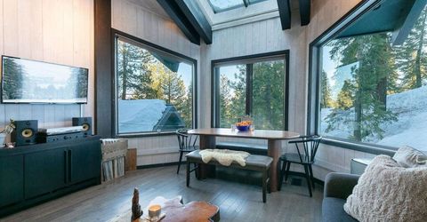 10594 Snowshoe Circle, Truckee, CA 96161 Photo