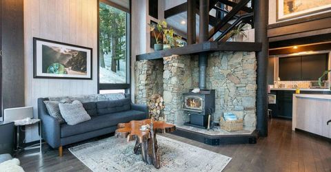 10594 Snowshoe Circle, Truckee, CA 96161 Photo