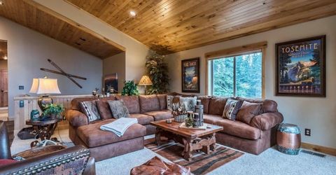 11410 Skislope Way, Truckee, CA 96161 Photo