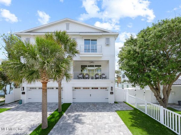 1818 2ND Street N, Jacksonville Beach, FL 32250