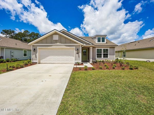 65908 EDGEWATER Drive, Yulee, FL 32097